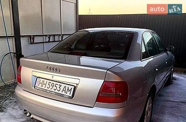 Седан Audi A4 1999 в Одесі