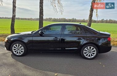 Седан Audi A4 2012 в Мені