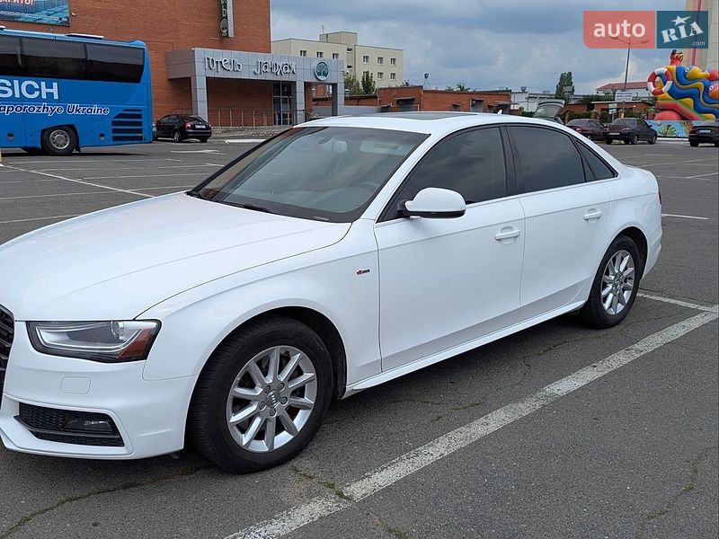 Седан Audi A4 2014 в Броварах