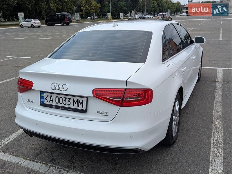 Седан Audi A4 2014 в Броварах