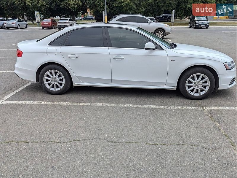Седан Audi A4 2014 в Броварах