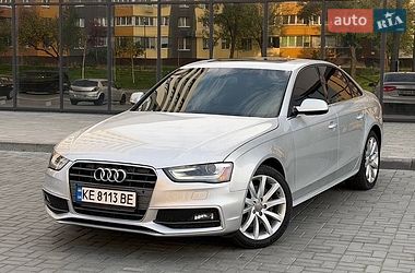 Седан Audi A4 2014 в Дніпрі