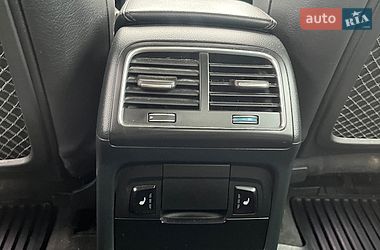 Седан Audi A4 2013 в Стрию