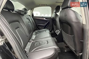 Седан Audi A4 2013 в Стрию