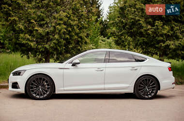 Лифтбек Audi A5 Sportback 2017 в 