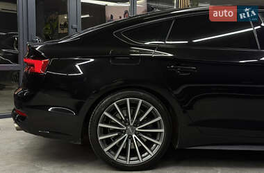 Лифтбек Audi A5 Sportback 2017 в 