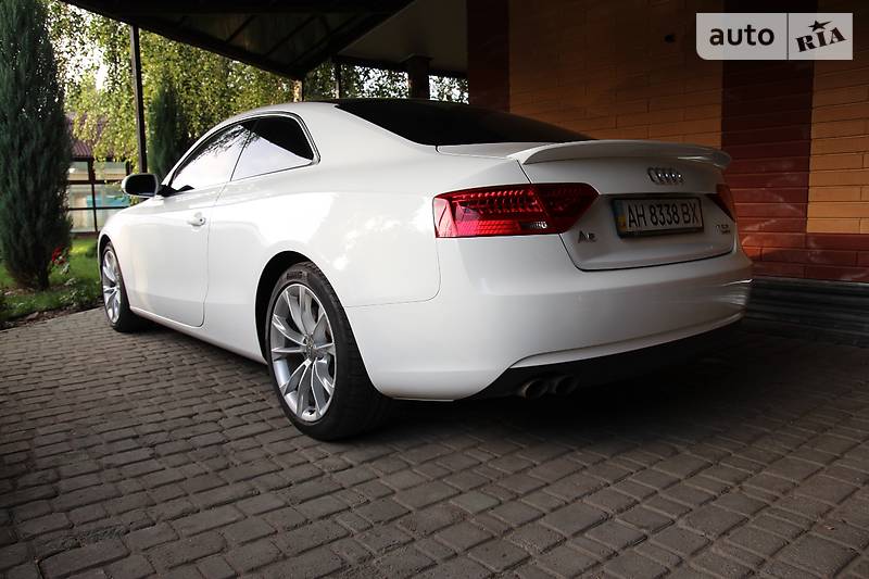 Купе Audi A5 2011 в Александрие