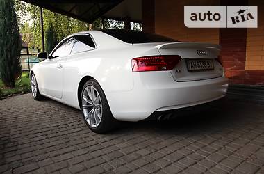 Купе Audi A5 2011 в 