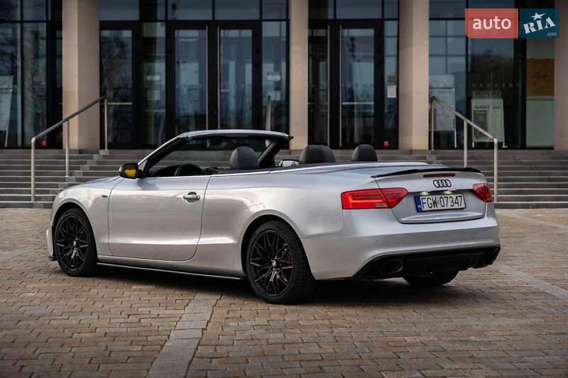 Кабриолет Audi A5 2011 в Киеве