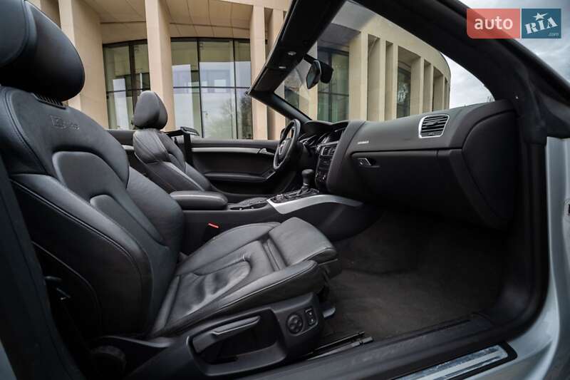 Кабриолет Audi A5 2011 в Киеве