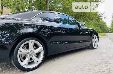 Купе Audi A5 2015 в 
