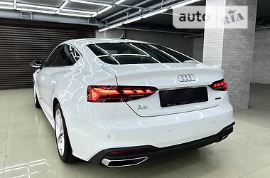 Ліфтбек Audi A5 2022 в 