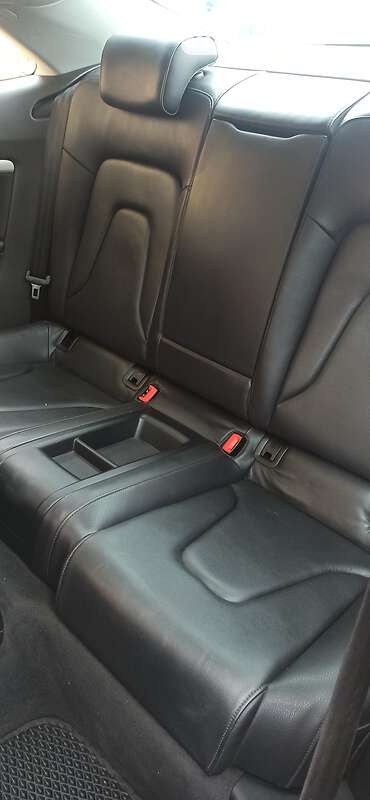 Купе Audi A5 2011 в Шептицькому