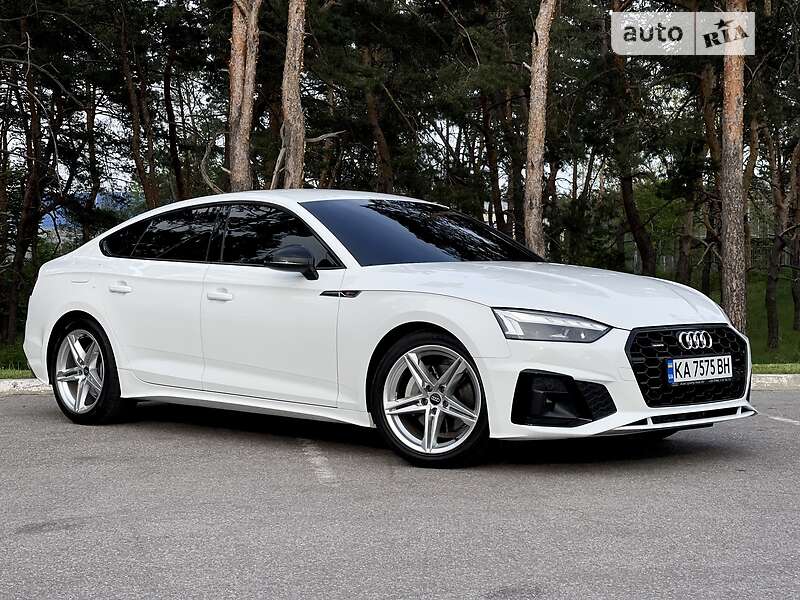 Лифтбек Audi A5 2022 в Киеве