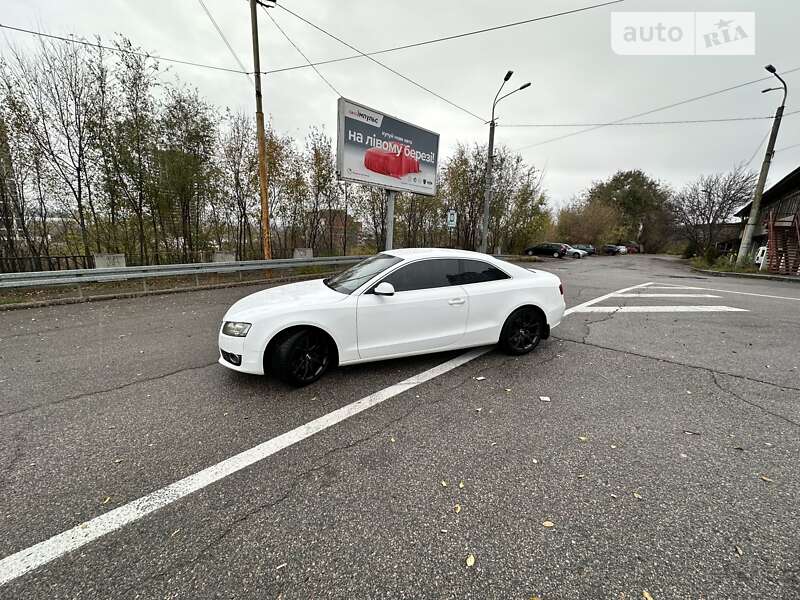Купе Audi A5 2009 в Дніпрі