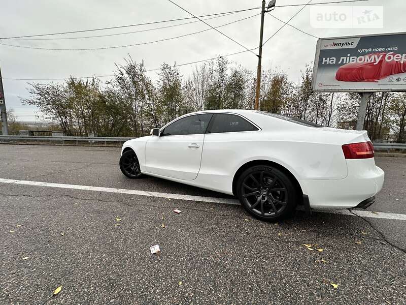 Купе Audi A5 2009 в Дніпрі