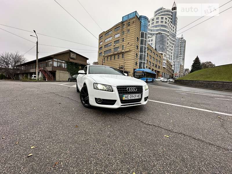 Купе Audi A5 2009 в Дніпрі