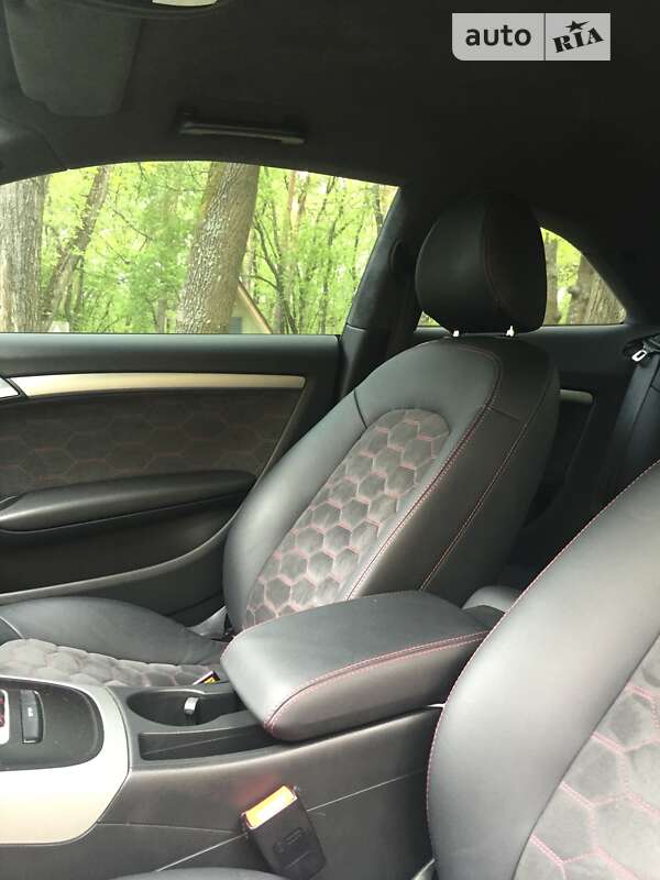 Купе Audi A5 2009 в Дніпрі