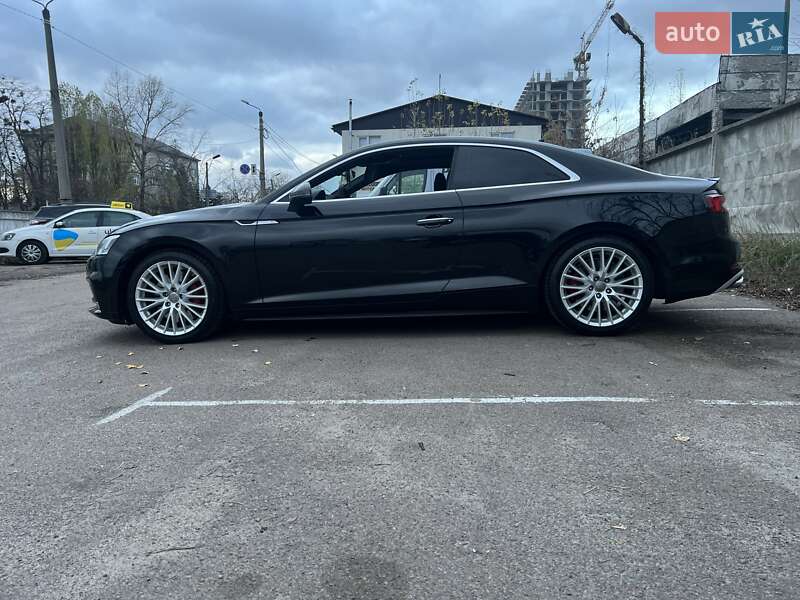 Купе Audi A5 2017 в Киеве