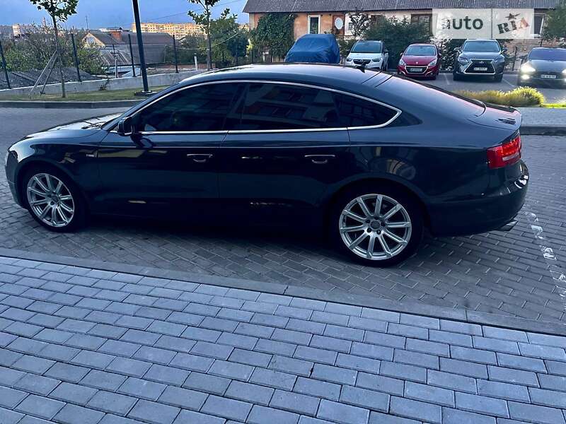 Купе Audi A5 2011 в Киеве