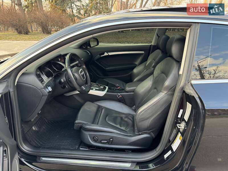 Купе Audi A5 2011 в Киеве
