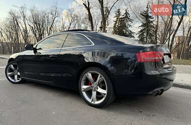 Купе Audi A5 2011 в 