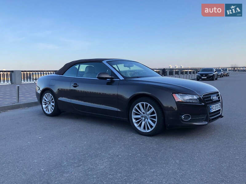 Кабриолет Audi A5 2011 в Киеве