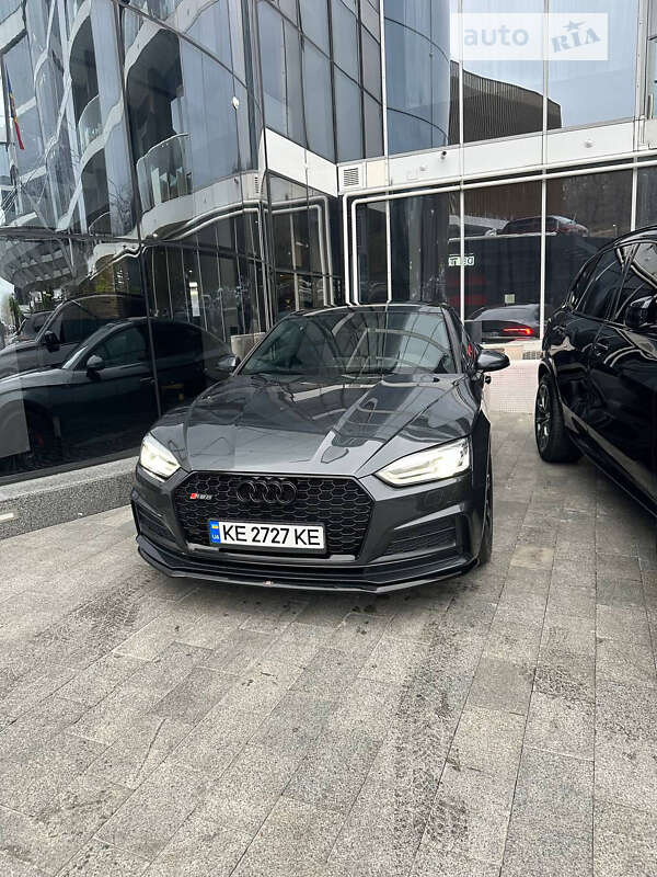 Купе Audi A5 2018 в Днепре