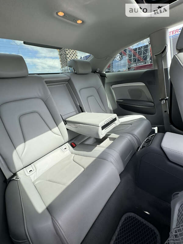 Купе Audi A5 2012 в Києві
