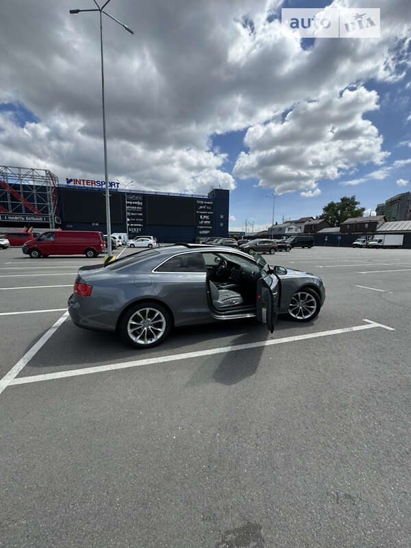Купе Audi A5 2012 в Киеве