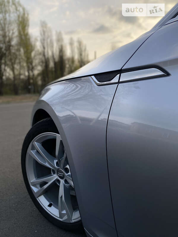 Купе Audi A5 2017 в Киеве фото 13 Купе Audi A5 2017 в Киеве