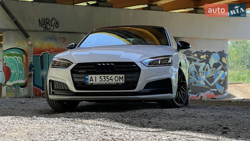 Купе Audi A5 2017 в Киеве