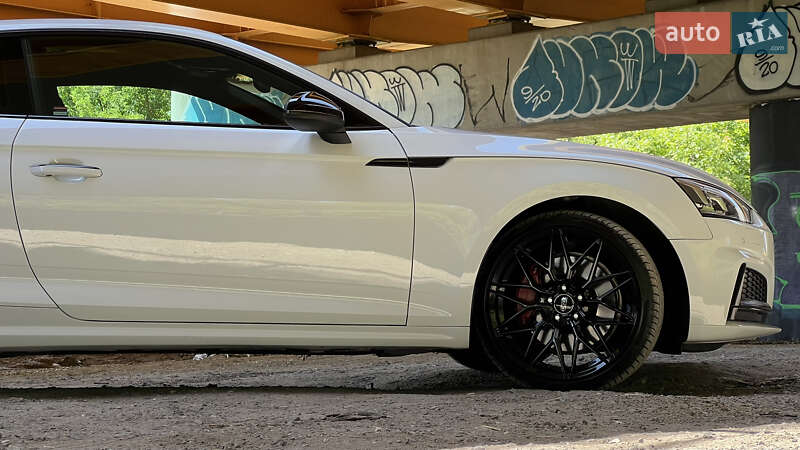 Купе Audi A5 2017 в Киеве