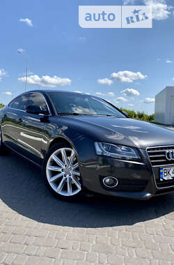 Купе Audi A5 2011 в Рівному