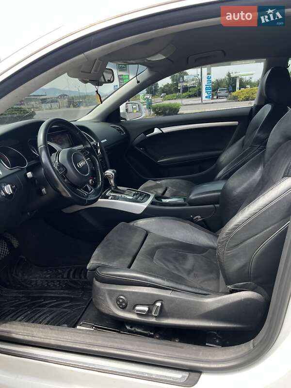 Купе Audi A5 2011 в Тячеве