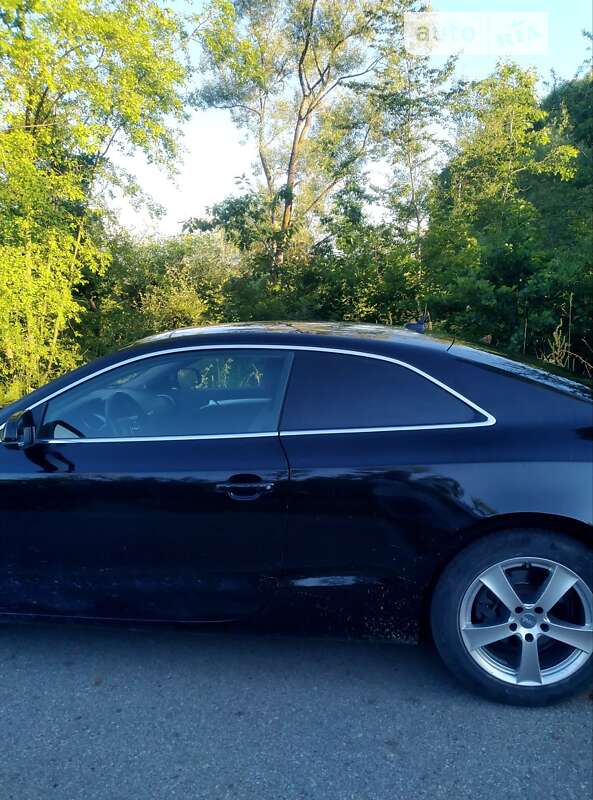 Купе Audi A5 2010 в Стрые