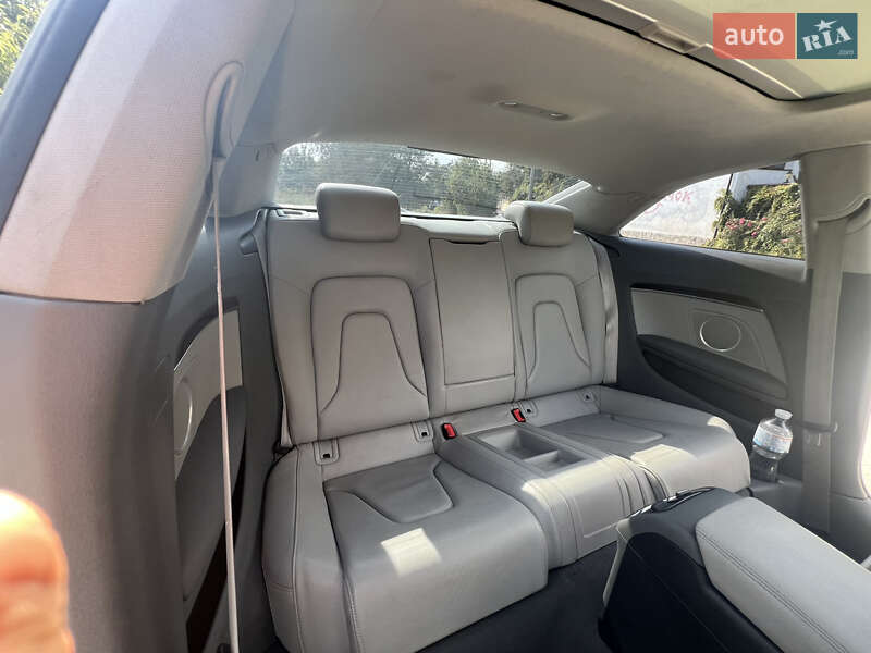 Купе Audi A5 2014 в Киеве