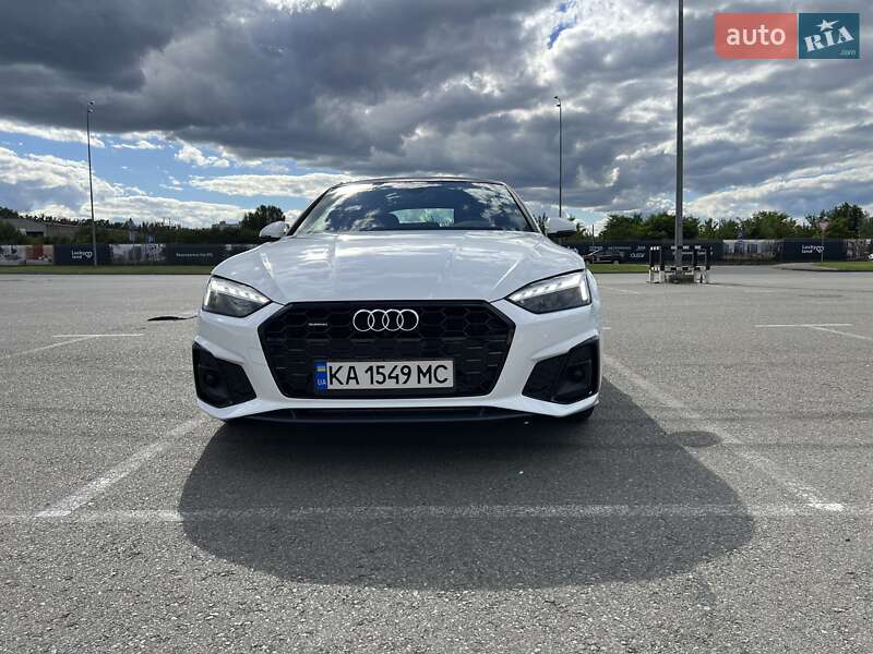 Лифтбек Audi A5 2022 в Киеве