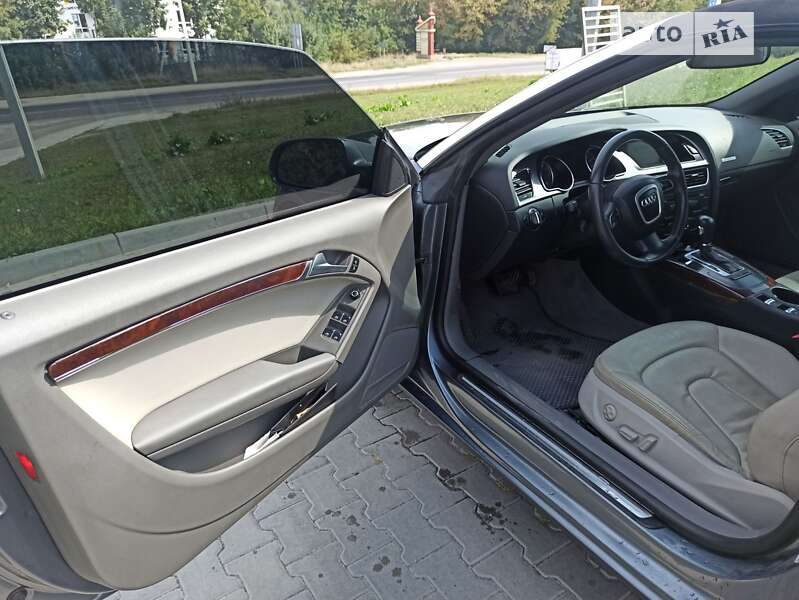 Кабріолет Audi A5 2011 в Львові
