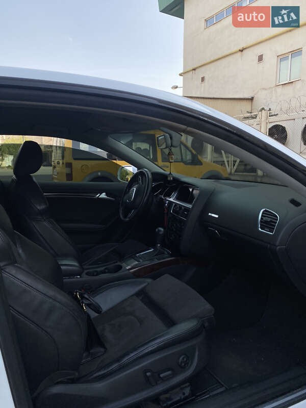 Купе Audi A5 2011 в Кривом Роге