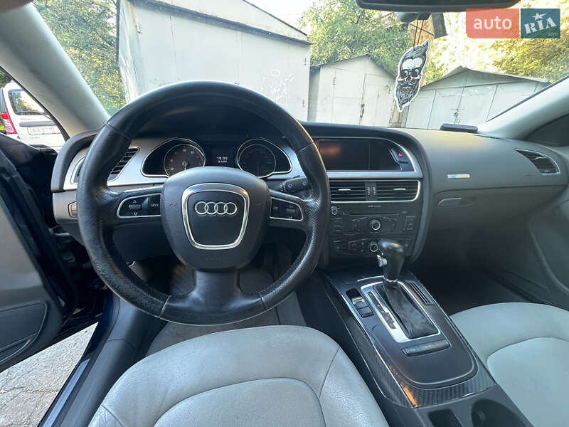 Купе Audi A5 2008 в Киеве фото 10 Купе Audi A5 2008 в Киеве