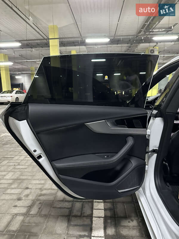 Лифтбек Audi A5 2022 в Киеве
