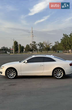 Купе Audi A5 2010 в 