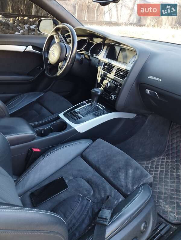 Купе Audi A5 2012 в Ивано-Франковске