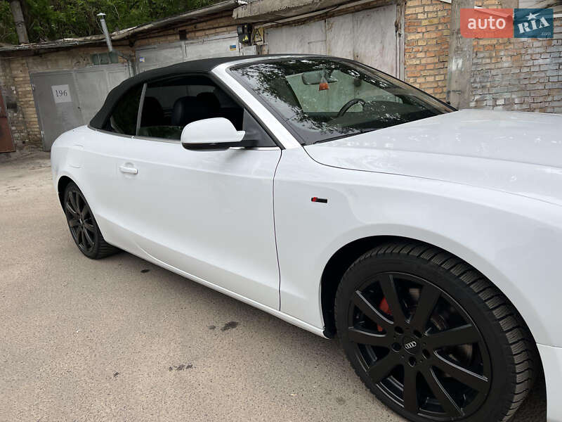 Кабриолет Audi A5 2012 в Житомире
