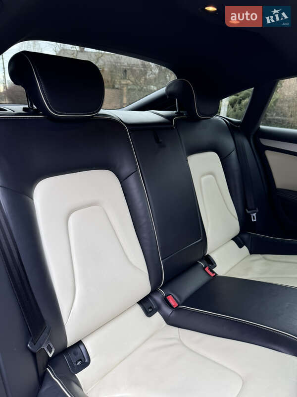 Купе Audi A5 2013 в Киеве