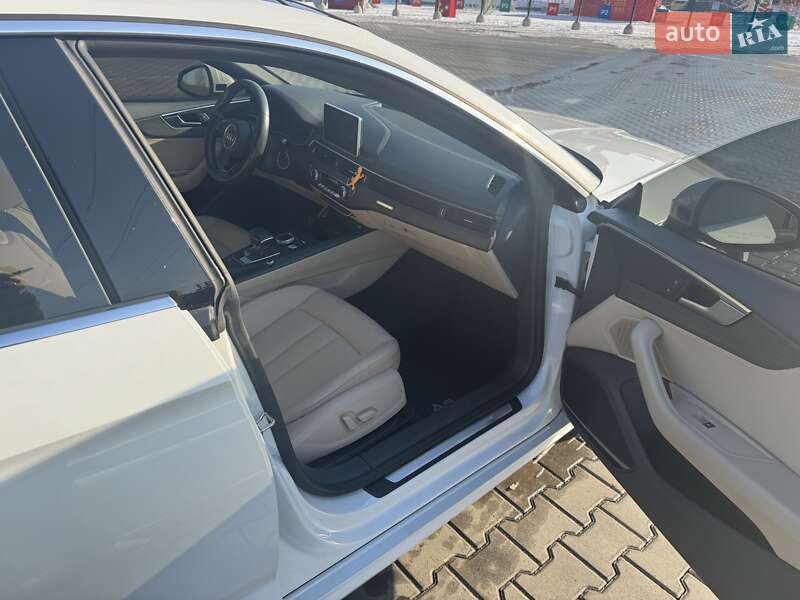 Купе Audi A5 2017 в Киеве
