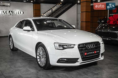 Купе Audi A5 2011 в 