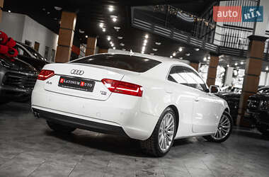 Купе Audi A5 2011 в 