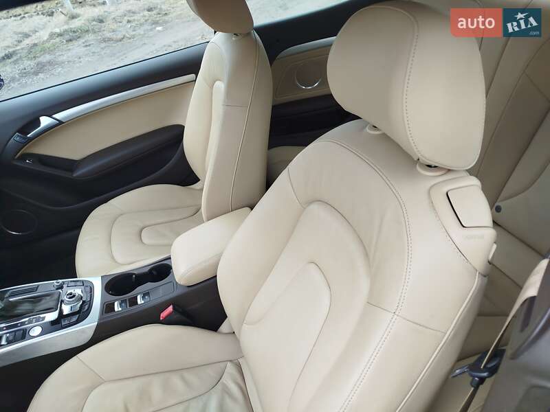 Кабриолет Audi A5 2015 в Ровно